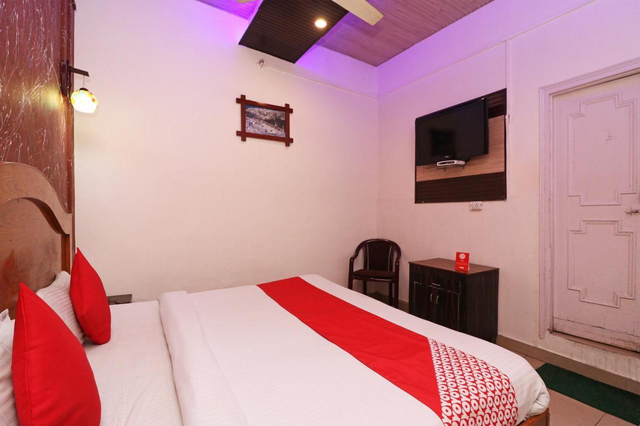 Oyo 75571 Sai Pooja Lodging Hotell Mumbai Exteriör bild